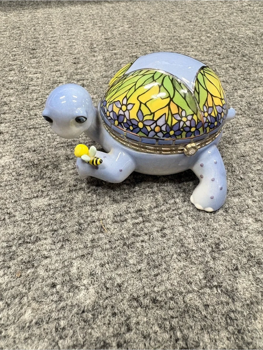 Tiffany the Turtle 2008 Music Box plays Everything Beautiful